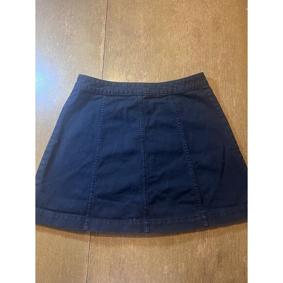 H&M DIVIDED Y2K BLACK DENIM SHORT MINI A-LINE SKIRT SIZE 12 EUR 42 - Picture 4 of 4